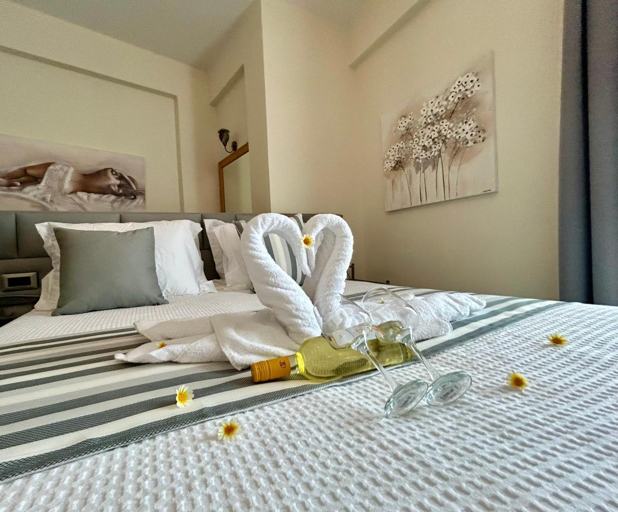 Golden Moments Luxury Stone Villas B Mesaria Eksteriør bilde