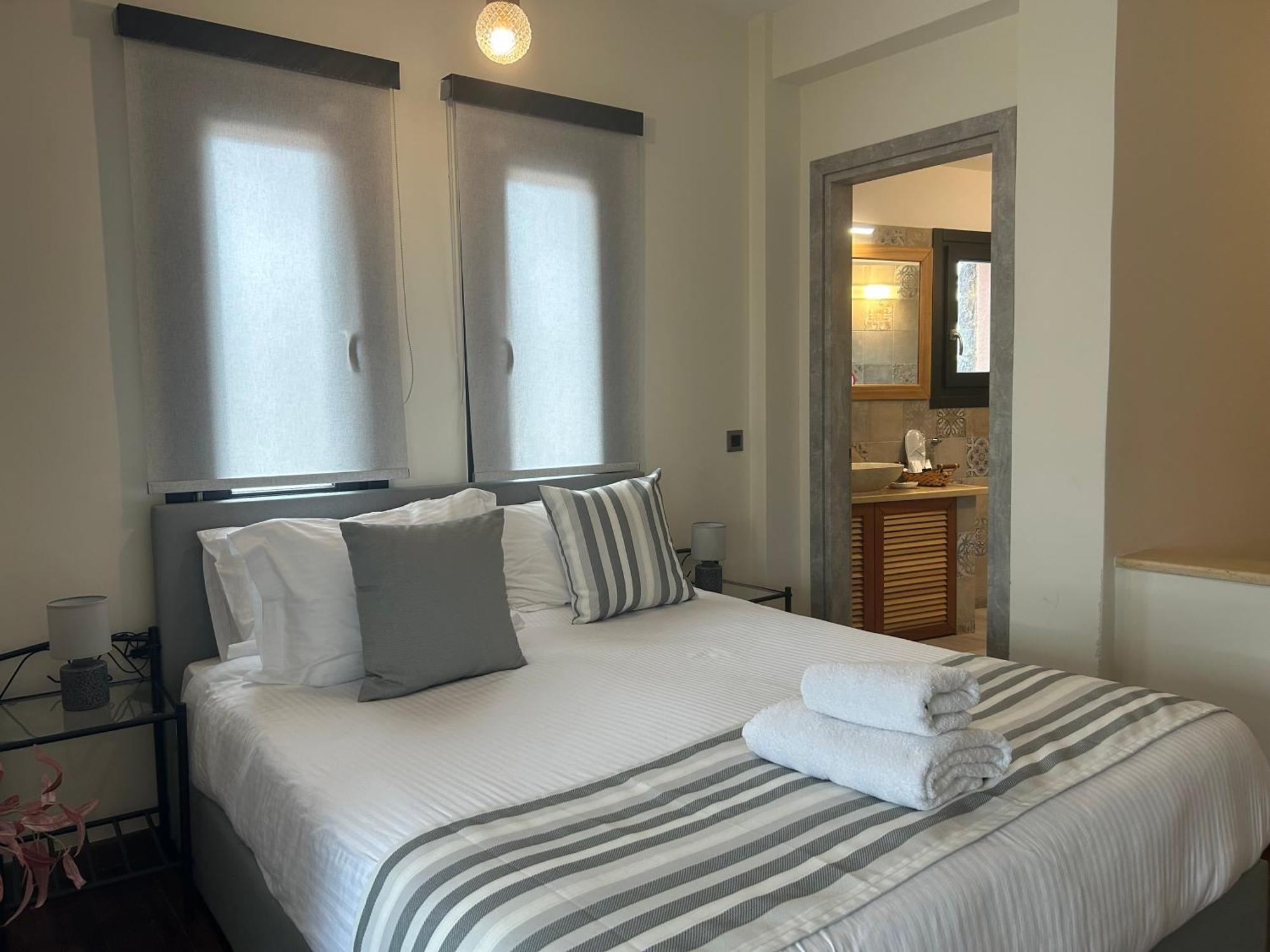 Golden Moments Luxury Stone Villas B Mesaria Eksteriør bilde